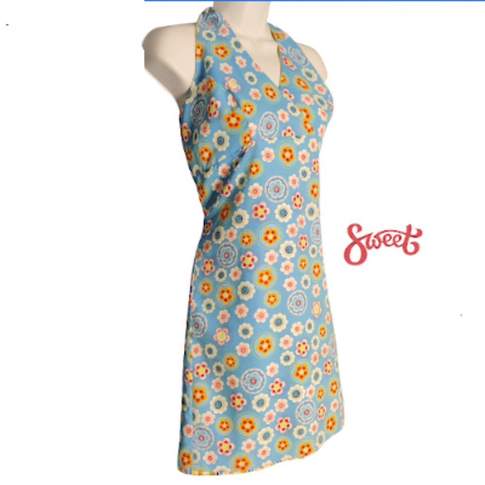 100% Cute Women's (Slightly) Asymetrical Dress 🌺 - Picture 2 of 5